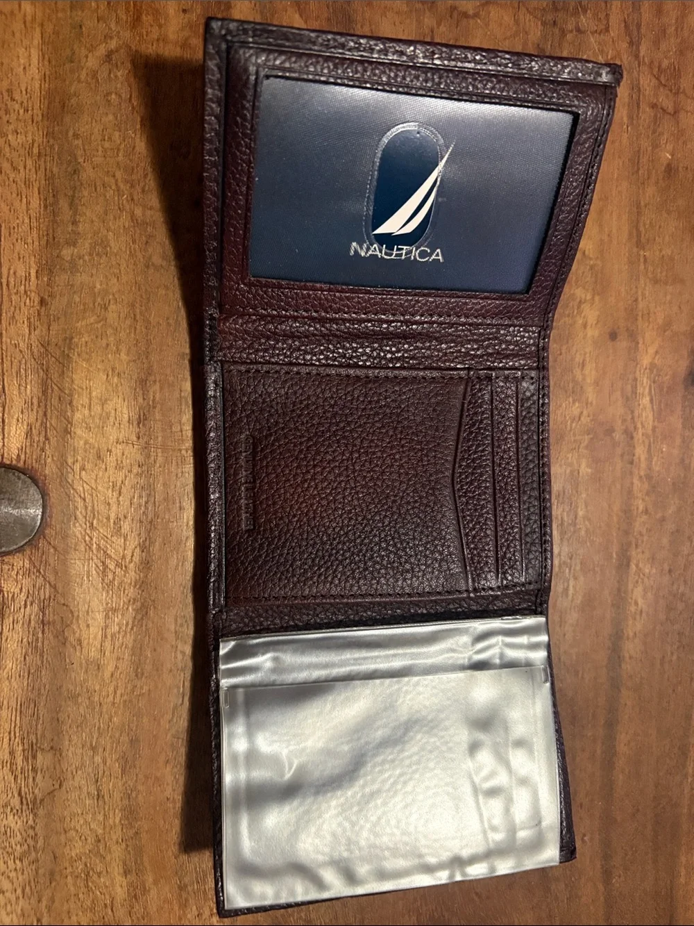 Nautica Men's Pebbled Trifold Card Holder - Burgundy